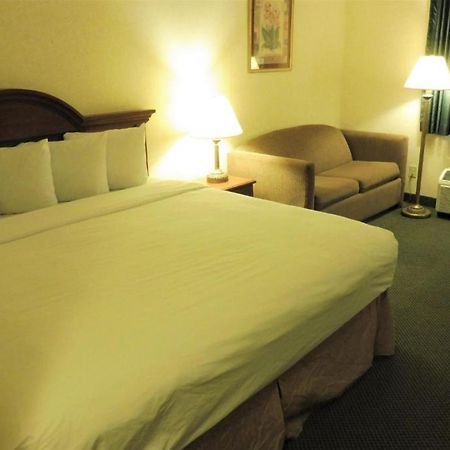 Red Roof Inn Norwich Ngoại thất bức ảnh