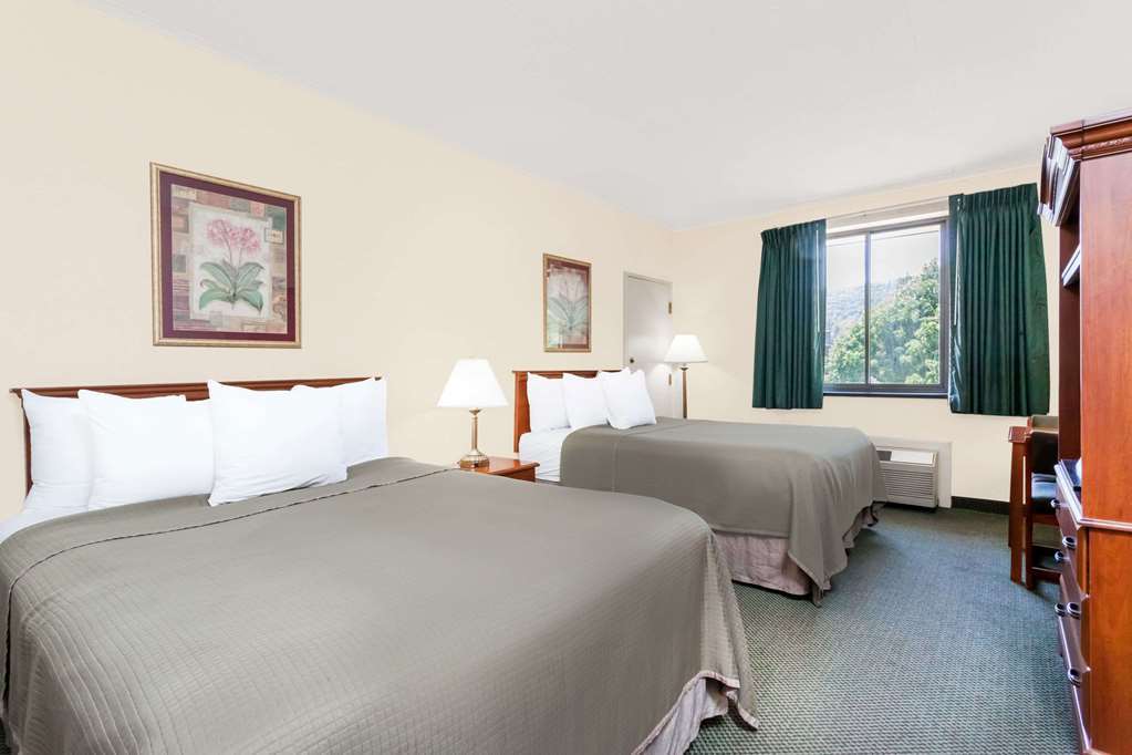 Red Roof Inn Norwich Phòng bức ảnh