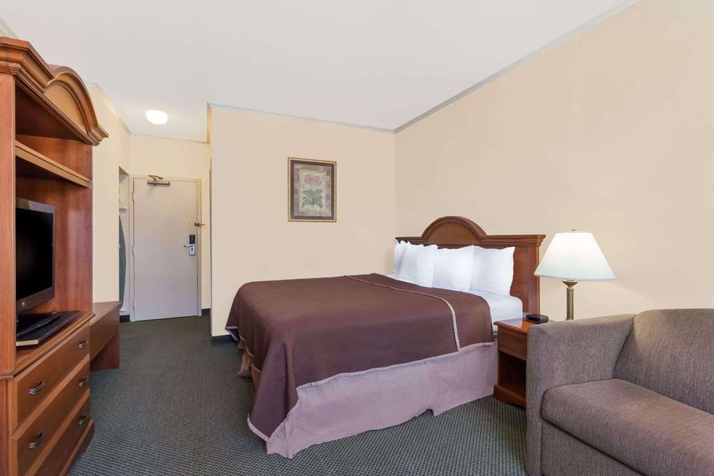 Red Roof Inn Norwich Phòng bức ảnh